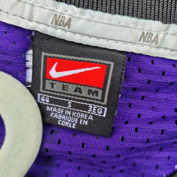 SOLD: NBA Official Nike Toronto Raptors Carter 44 Basketball Season Game Play - Picture 5 of 10